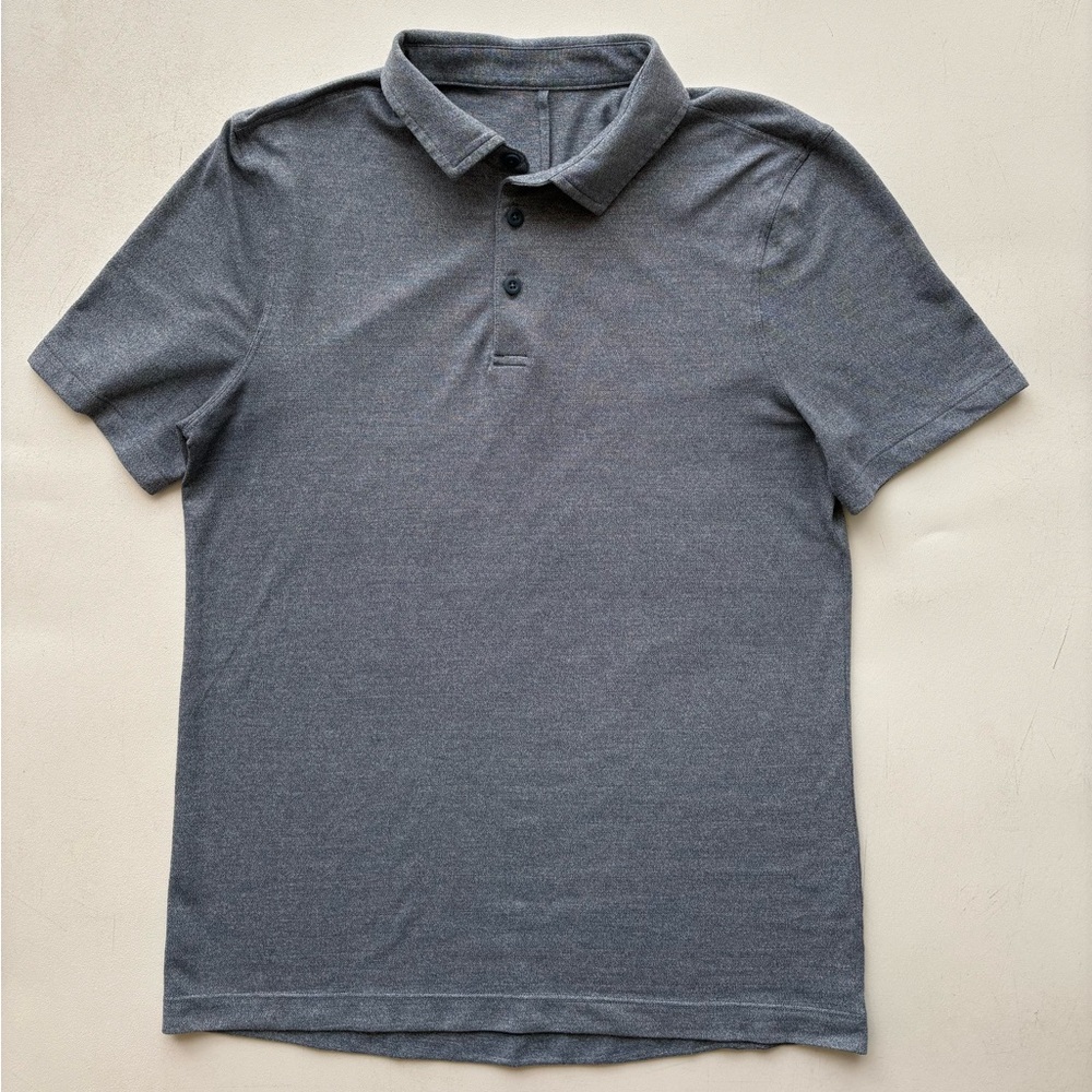 Lululemon men’s size small golf polo shirt blue